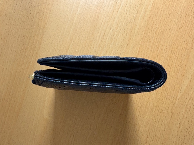 YSL 魚子醬對開短夾 黑金-4