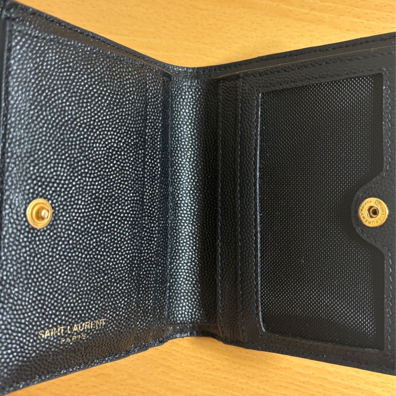 YSL 魚子醬對開短夾 黑金-5