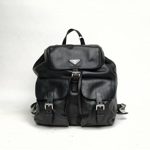 PRADA 黑色羊皮雙肩包雙口袋