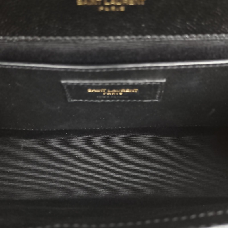 SAINT LAURENT Envelope絎縫紋理信封包中號黑色牛皮金扣-5