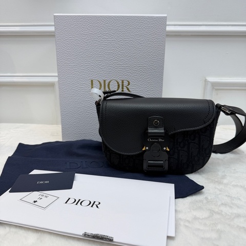 🫢FullSet男裝Small Saddle Messenger Bag