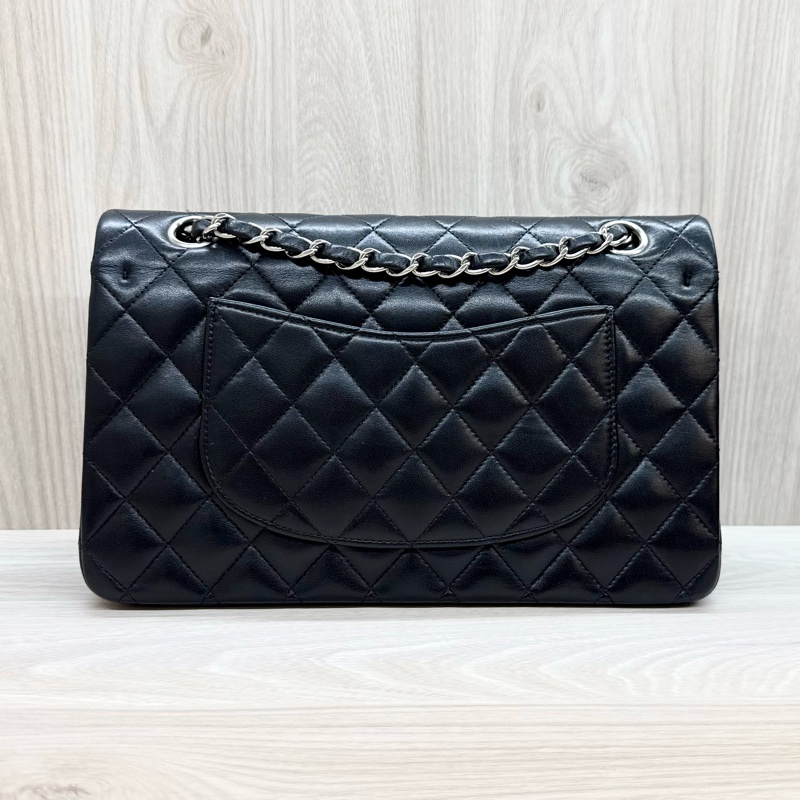 CHANEL黑銀羊皮CF25口蓋包A01112-2