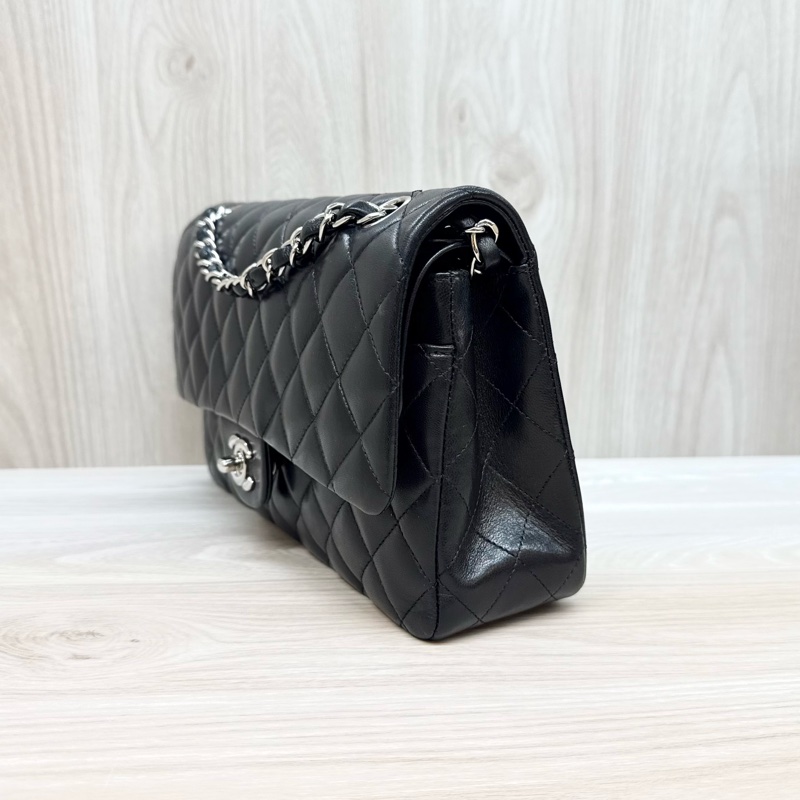 CHANEL黑銀羊皮CF25口蓋包A01112-3