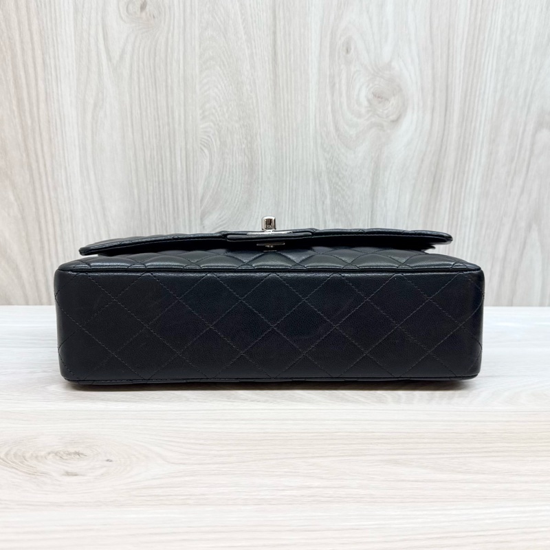 CHANEL黑銀羊皮CF25口蓋包A01112-5