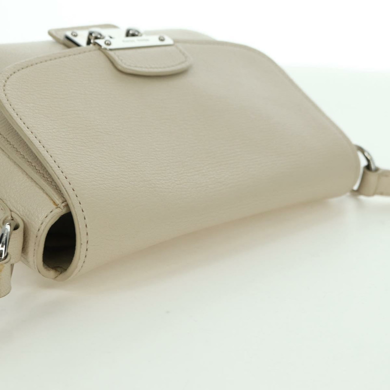 【日本直送】Miu Miu 象牙銀色皮革肩背包 正品 am11214V-13