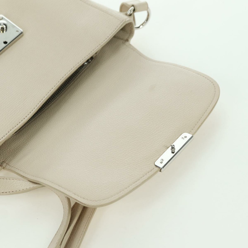 【日本直送】Miu Miu 象牙銀色皮革肩背包 正品 am11214V-21