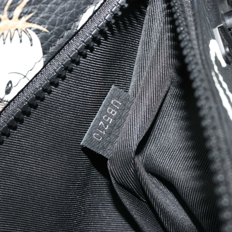 【日本直送】路易威登 Taurillon Clemence LV Friend A4 手拿包 黑色 M80147 正品 YKZ1165SAM-10