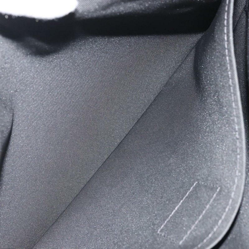 【日本直送】路易威登 Taurillon Clemence LV Friend A4 手拿包 黑色 M80147 正品 YKZ1165SAM-21