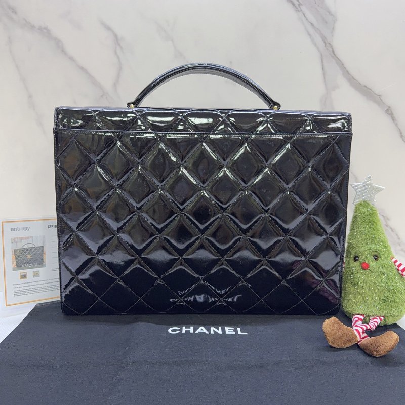 CHANEL Vintage菱格紋漆皮金釦公事包-1
