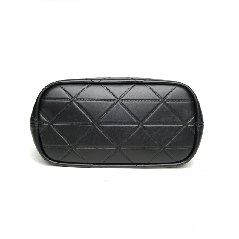 PRADA 黑色牛皮金扣托特包-3