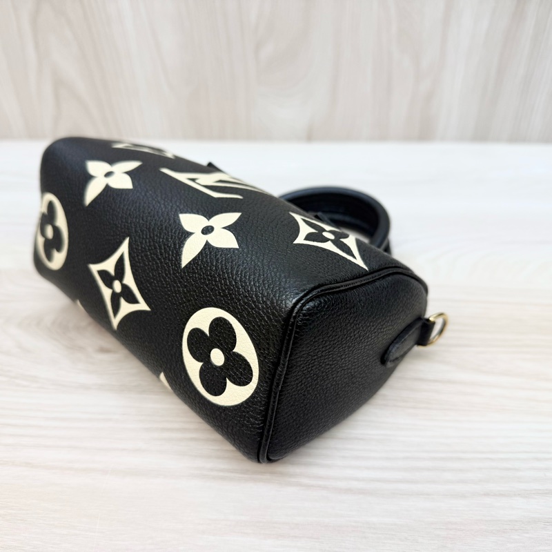 LV黑牛皮 Nano Speedy M81456-6