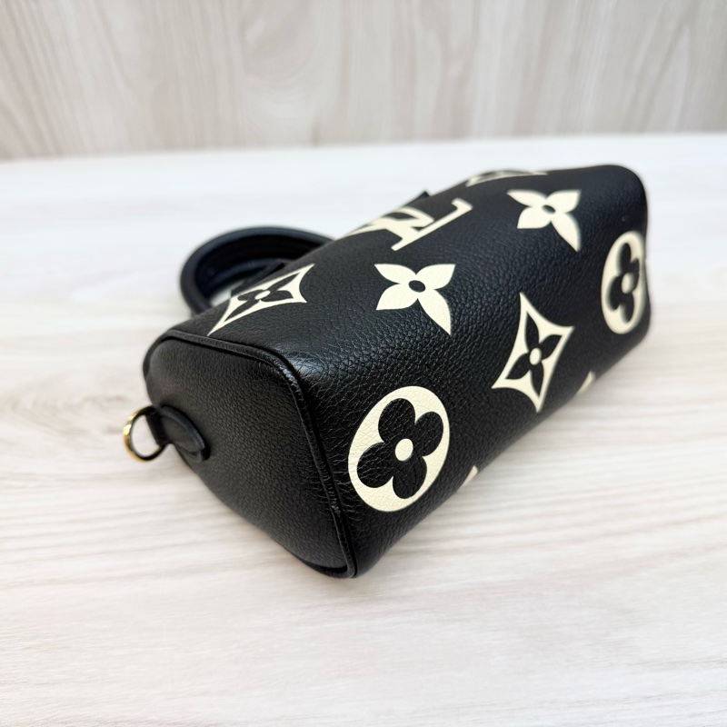 LV黑牛皮 Nano Speedy M81456-7