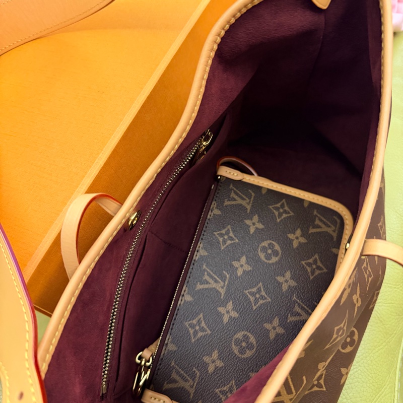 LV carryall PM-8