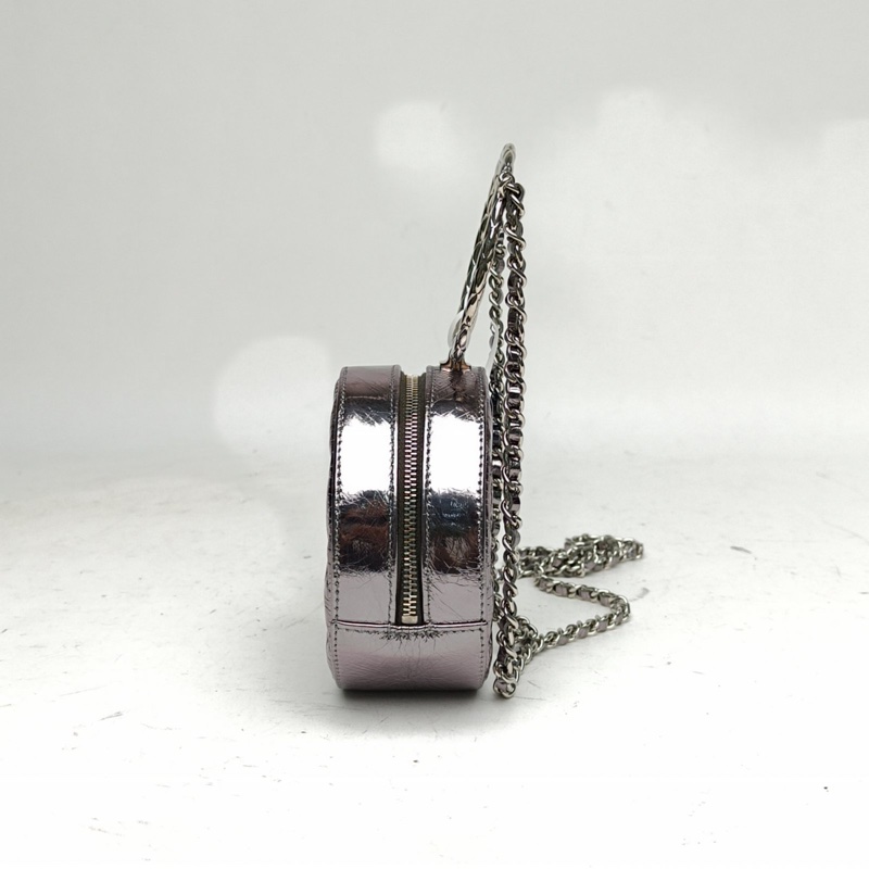 CHANEL 季節款金屬圓環圓餅包銀色牛皮30開銀扣-1