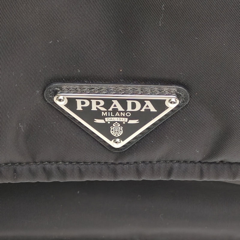 PRADA Re-NylonCINI郵差包小號黑色尼龍-4