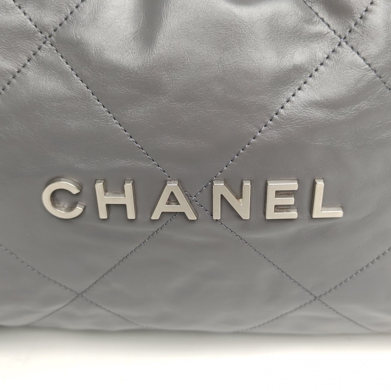 CHANEL 22BagTote托特包中號灰色牛皮晶片開銀扣-4