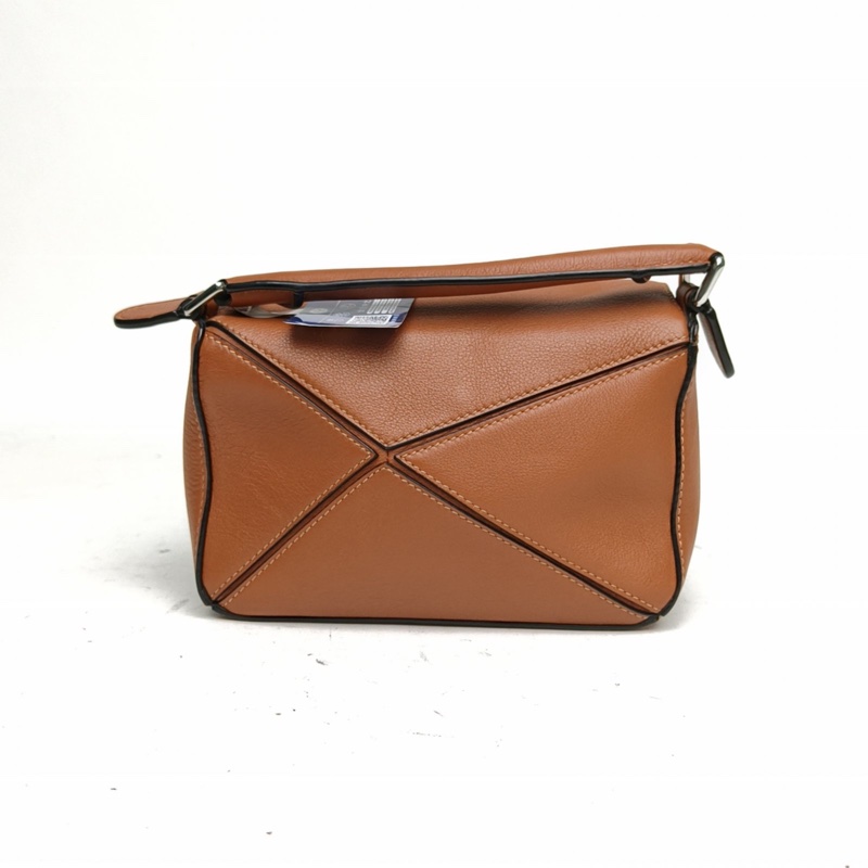 LOEWE Puzzle18幾何包迷你MINI焦糖色牛皮-2