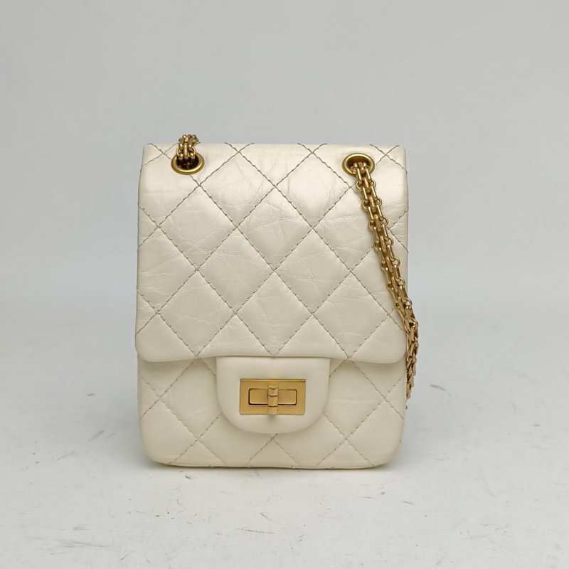 CHANEL 2.55翻蓋鏈條手機包白色牛皮30開金扣-0