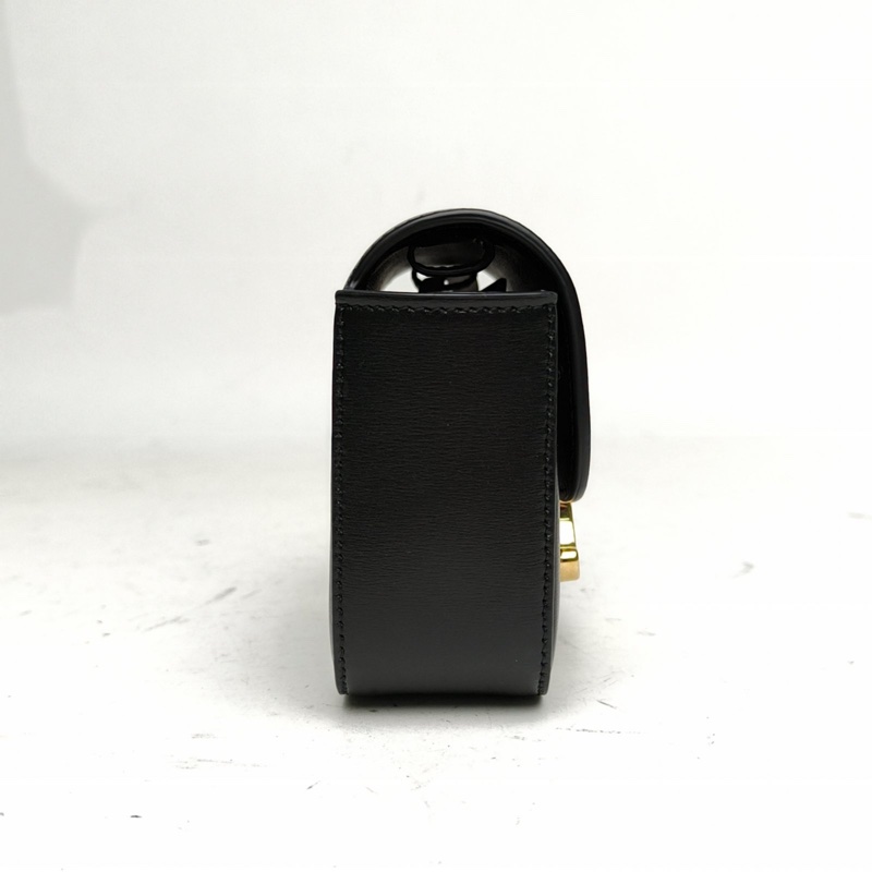 CELINE Triomphe凱旋門金屬鎖扣Mini黑色牛皮金扣-1