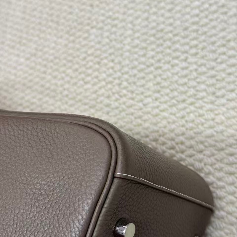 愛馬仕HERMES Lindy30 大象灰銀扣 TC皮 2017 A刻-10