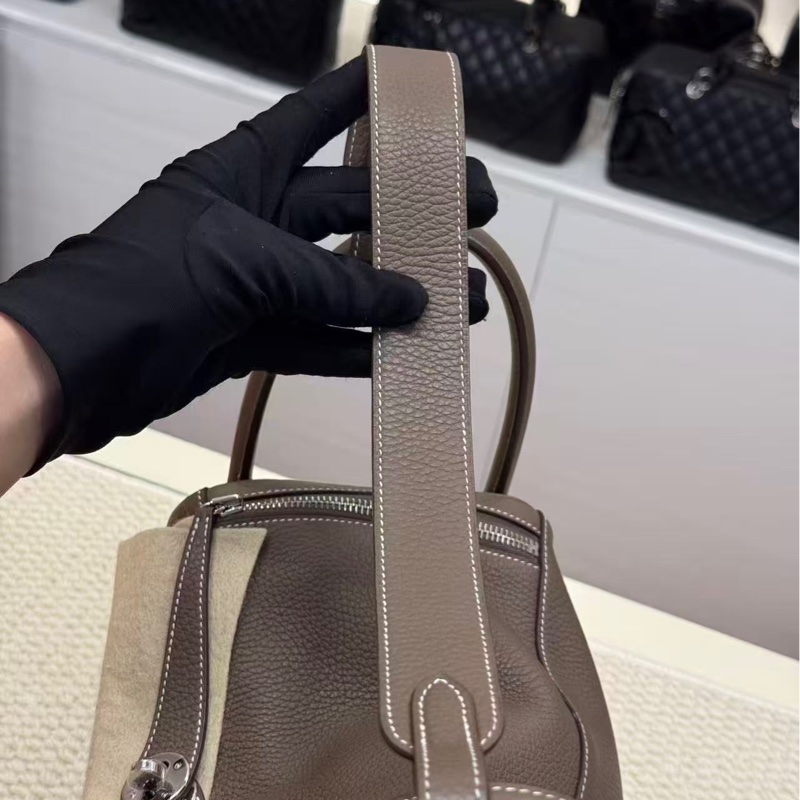愛馬仕HERMES Lindy30 大象灰銀扣 TC皮 2017 A刻-13