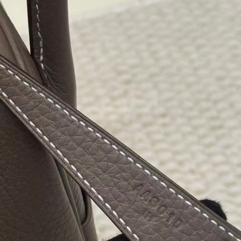 愛馬仕HERMES Lindy30 大象灰銀扣 TC皮 2017 A刻-20