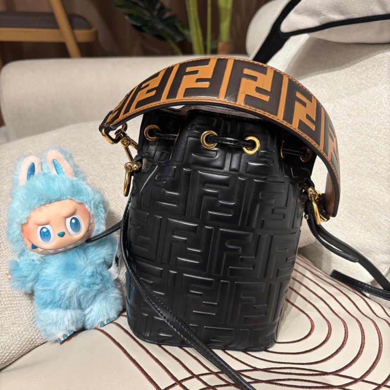 Fendi 2Way bucket bag-4