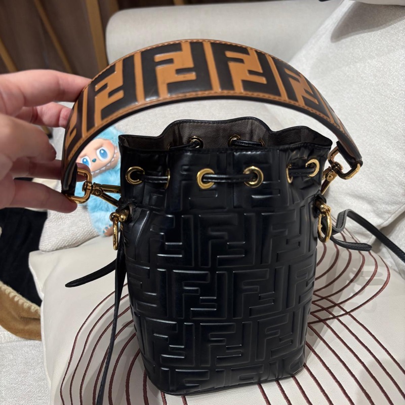 Fendi 2Way bucket bag-6