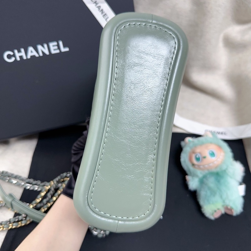 香奈兒 Chanel 流浪包 小號 綠色 莫蘭迪綠 金扣 手提 單肩 斜挎 保卡24開 帶卡 尺寸：15 × 20 × 8 cm-5