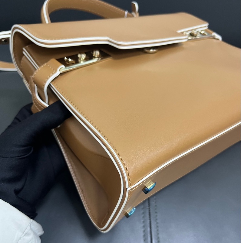 Delvaux small Tempete 小號 金棕白邊-9
