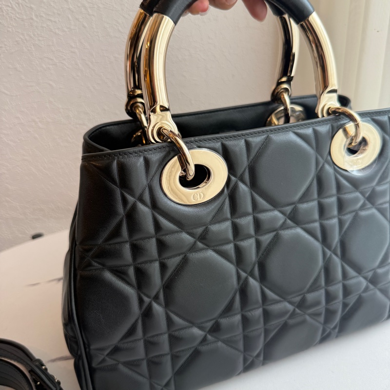 Dior黛妃手提斜背包 超貴氣-6