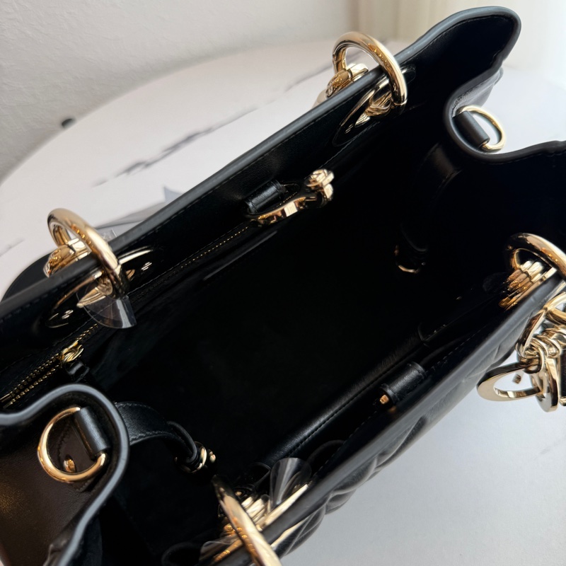 Dior黛妃手提斜背包 超貴氣-15