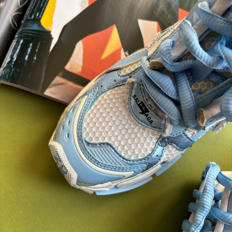 38號 ::Balenciaga:: Women's Runner Mesh & Nylon Light Blue 藍白拚色球鞋 休閒鞋-4