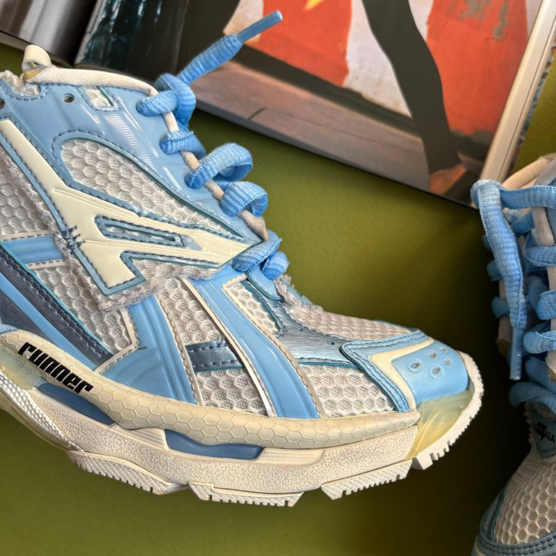 38號 ::Balenciaga:: Women's Runner Mesh & Nylon Light Blue 藍白拚色球鞋 休閒鞋-8