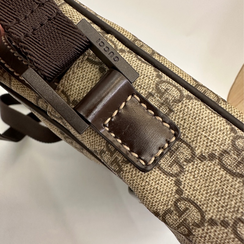 Gucci pvc 深棕牛皮前磁吸口袋斜背包-12