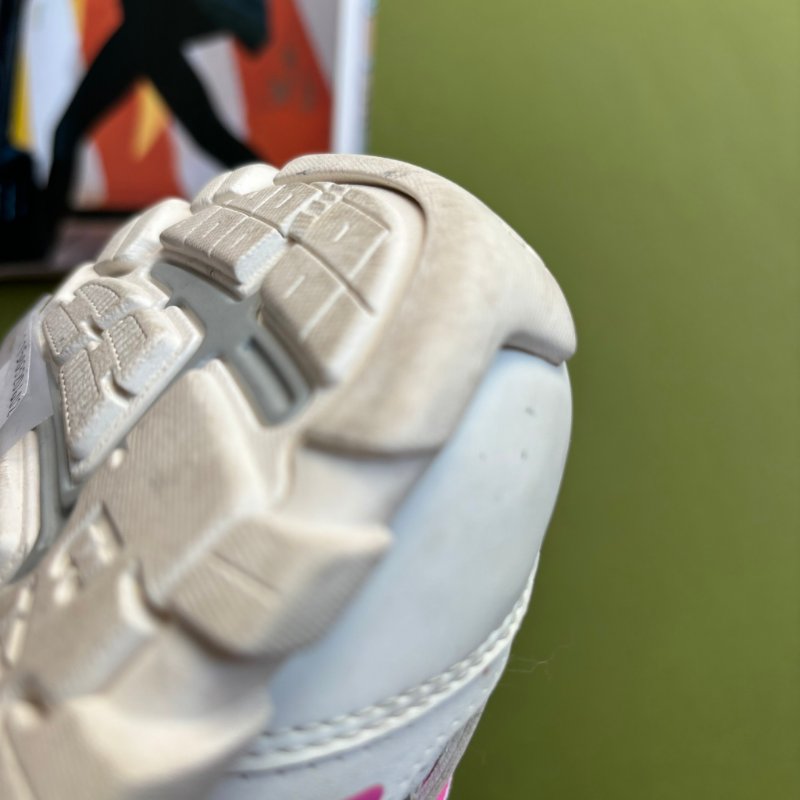 38號 ::Balenciaga:: Women's Runner Mesh & Nylon Light Blue 老爹鞋 粉白拚色球鞋 休閒鞋-21