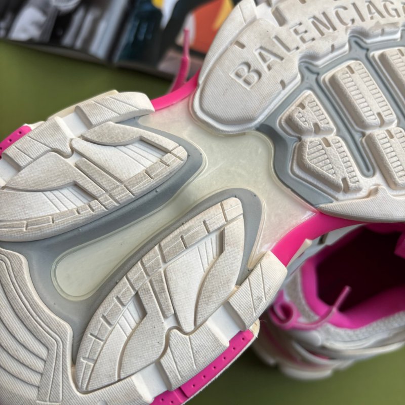 38號 ::Balenciaga:: Women's Runner Mesh & Nylon Light Blue 老爹鞋 粉白拚色球鞋 休閒鞋-24