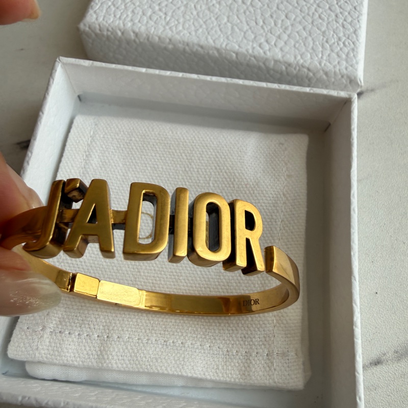 Dior 字母手環🤍-1