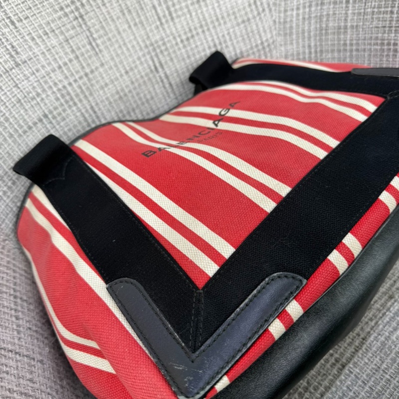 【超級便宜‼️耐磨材質✨粗用不心疼🙌🏻】Balenciaga巴黎世家 帆布拼皮條紋 手提包|托特包-5