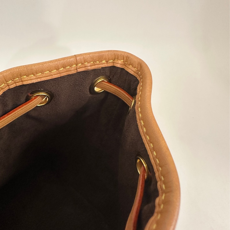 Lv 原花nano noe 手提斜背小水桶包M81266-16