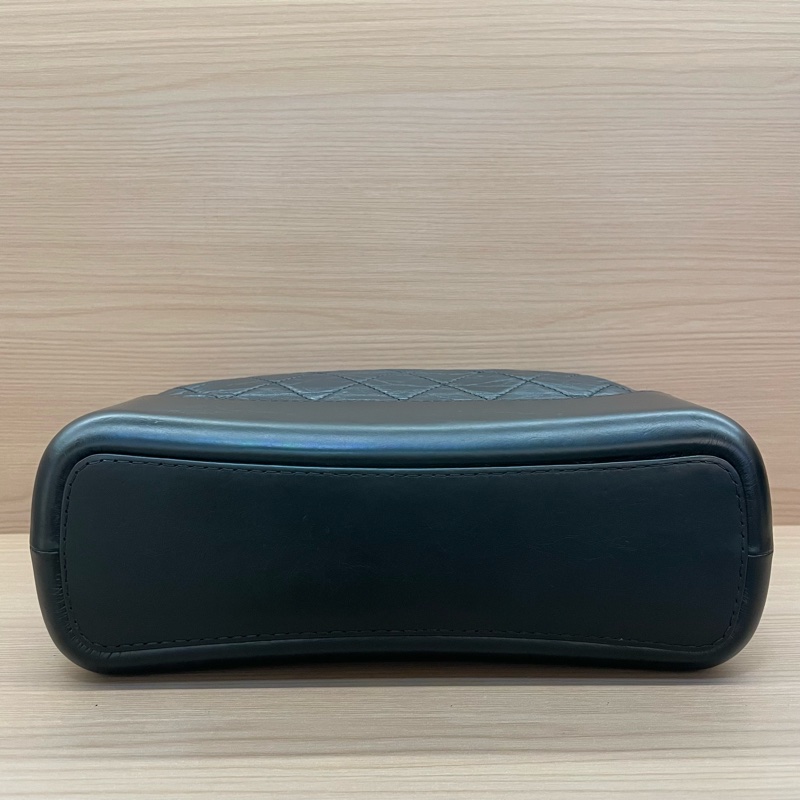 NO:D42 Chanel 香奈儿 中號 2018年 25開 黑色鸳鸯链条流浪包 有塵袋 有卡 無盒子 尺寸底長27*高22-5