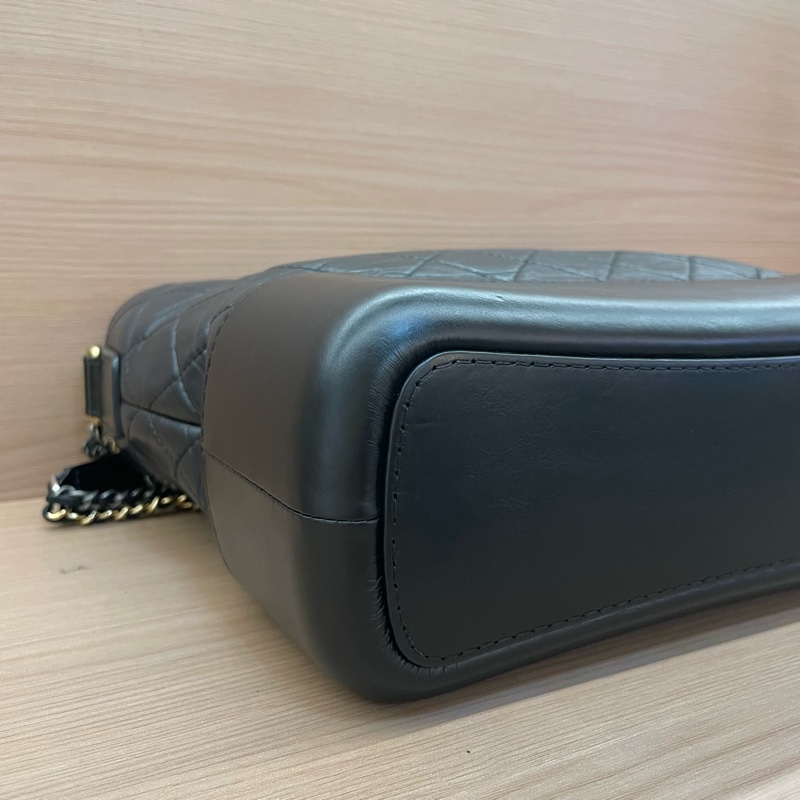 NO:D42 Chanel 香奈儿 中號 2018年 25開 黑色鸳鸯链条流浪包 有塵袋 有卡 無盒子 尺寸底長27*高22-6