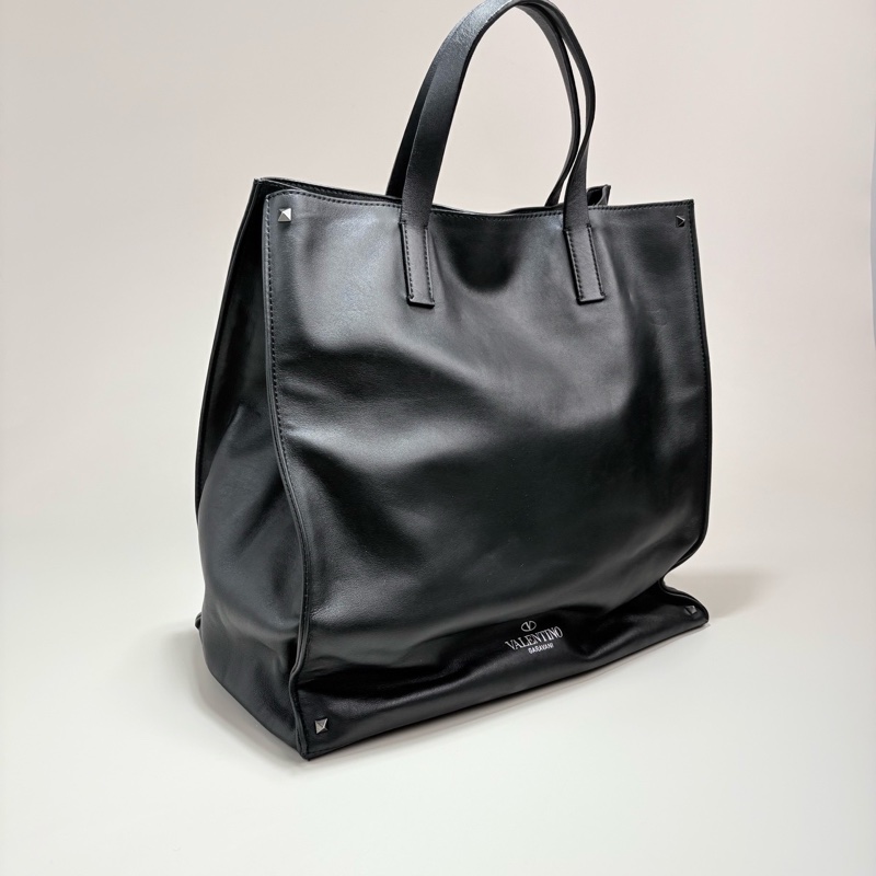 VALENTINO華倫天奴黑色鉚釘牛皮手提包-2