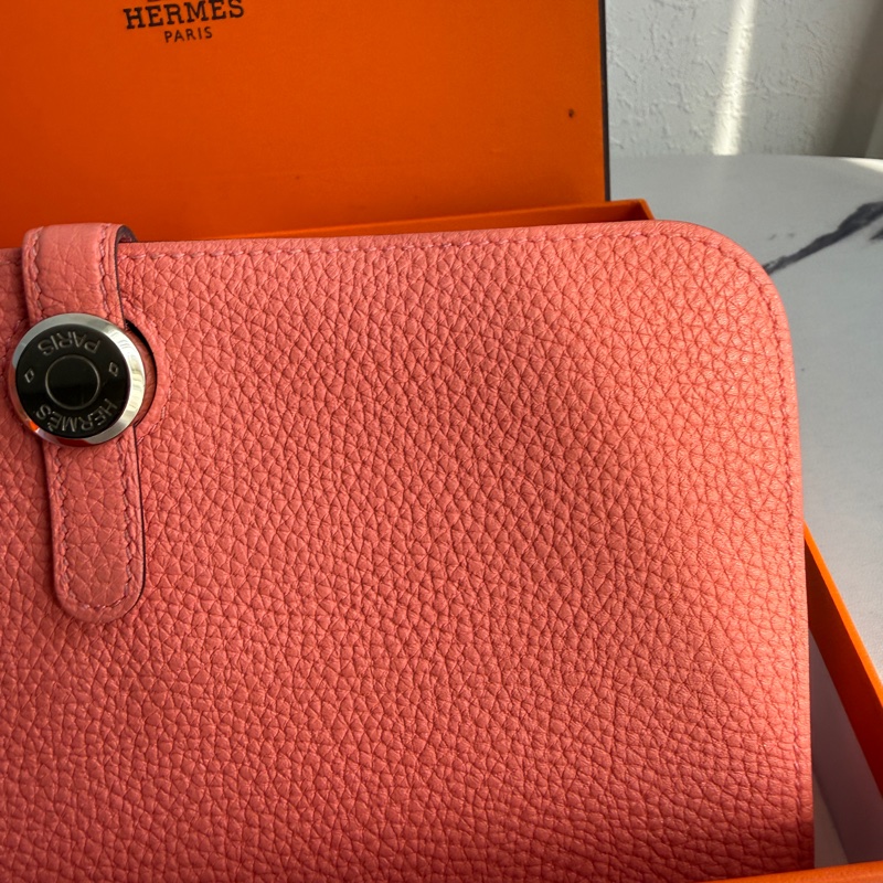 Hermes 珊瑚粉長夾❤️🩷-2