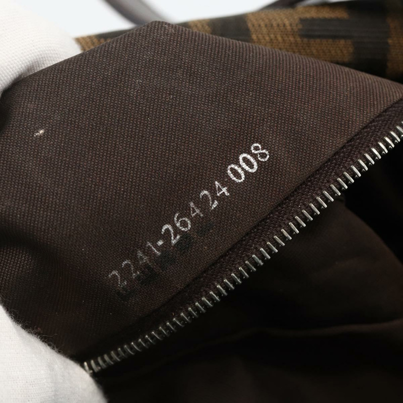 【日本直送】FENDI Zucca帆布Mamma Baguette單肩包 棕色/黑色 正品 YKZ1097SAV-10