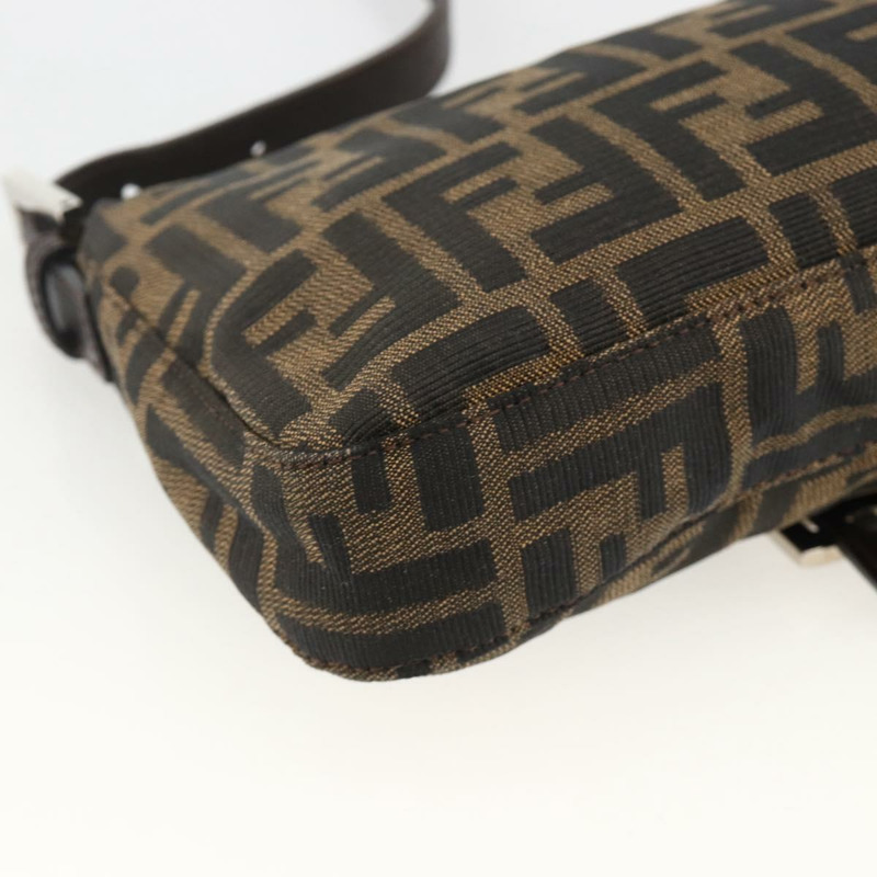 【日本直送】FENDI Zucca帆布Mamma Baguette單肩包 棕色/黑色 正品 YKZ1097SAV-16