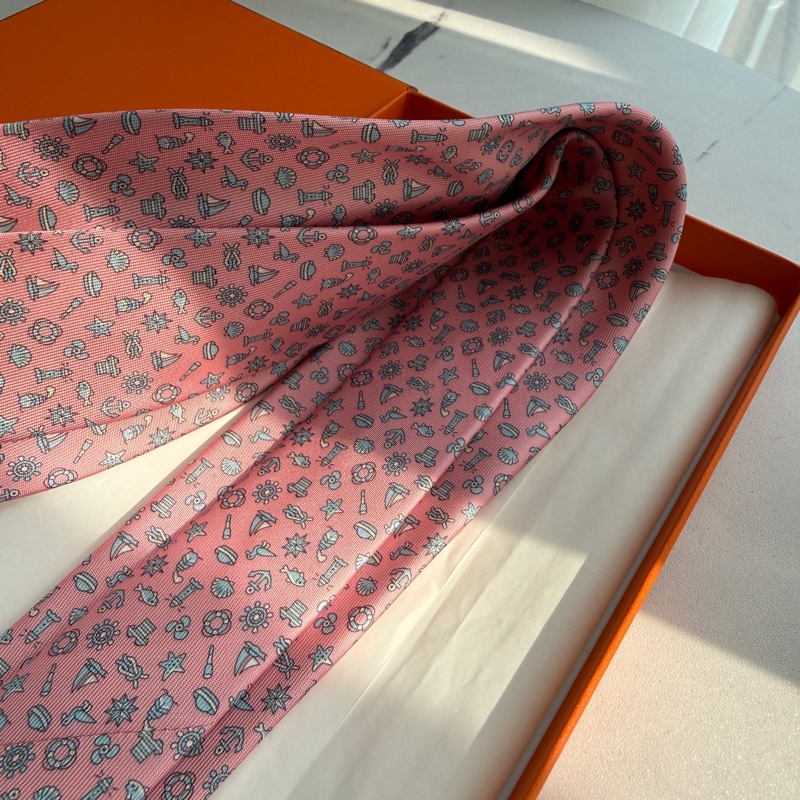 Hermes 粉色海洋領帶😍-2