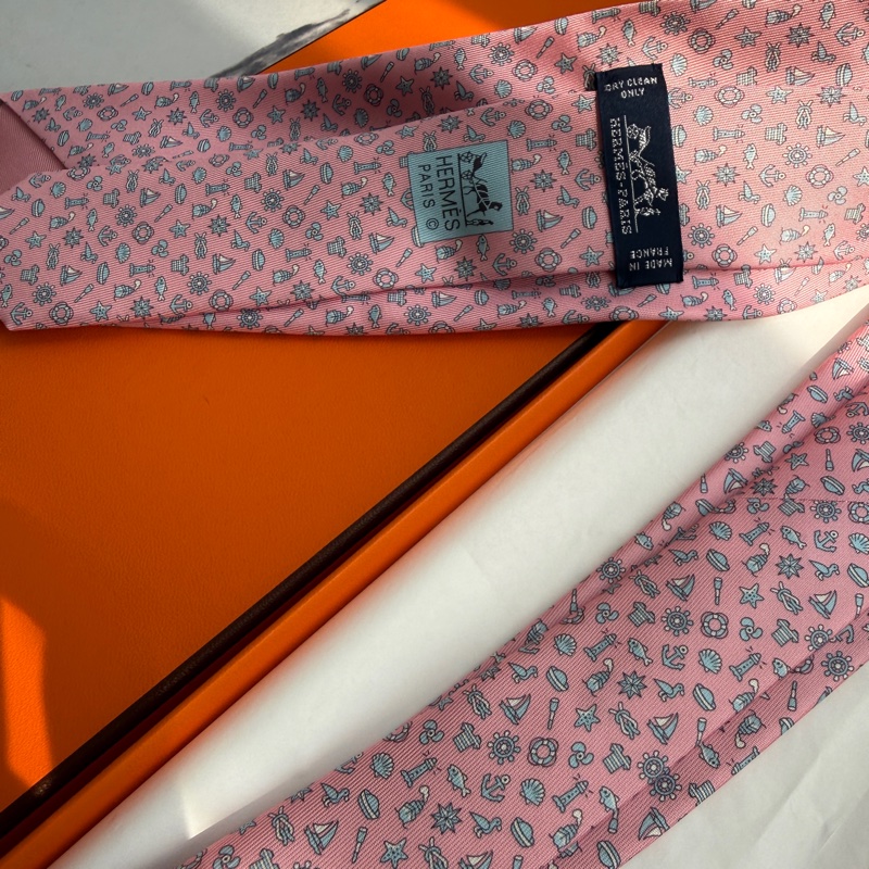 Hermes 粉色海洋領帶😍-4