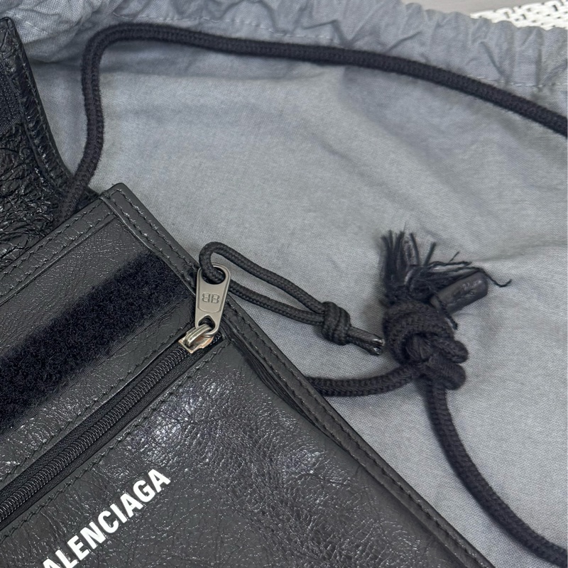 Balenciaga手機斜背包-12