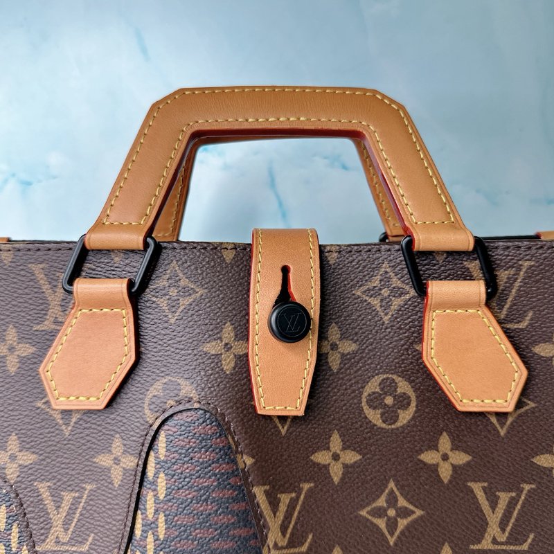 LV Nigo聯名托特包-5